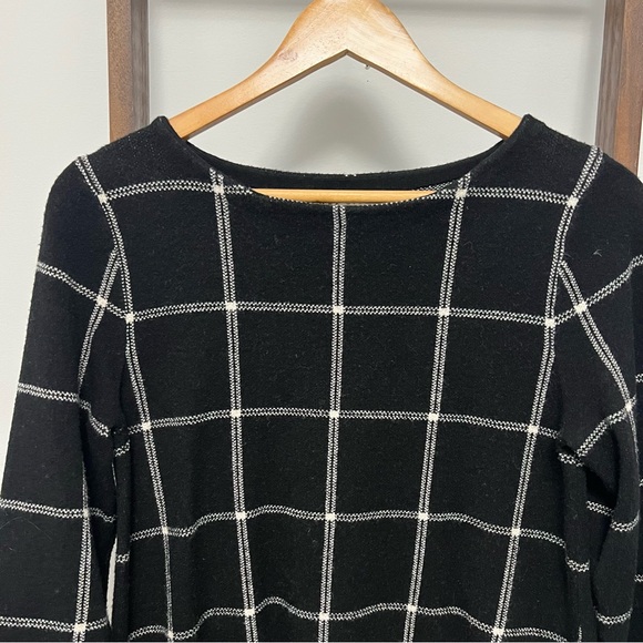 Max Studio Black White Checkered Sweater Sz XS - Picture 4 of 5